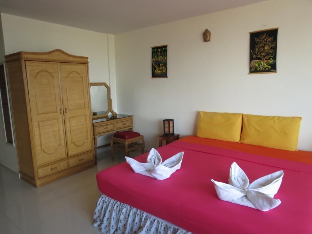 View Talay 1B Serviced Apartments Pattaya Room photo