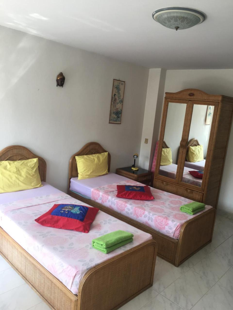 View Talay 1B Serviced Apartments Pattaya Exterior photo