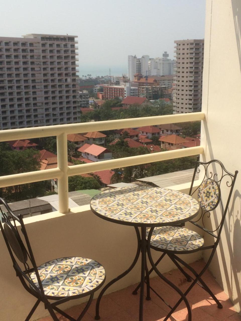 View Talay 1B Serviced Apartments Pattaya Exterior photo